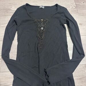 Vintage Y2K One World black beaded lace V-neck long sleeve knit top, Size S